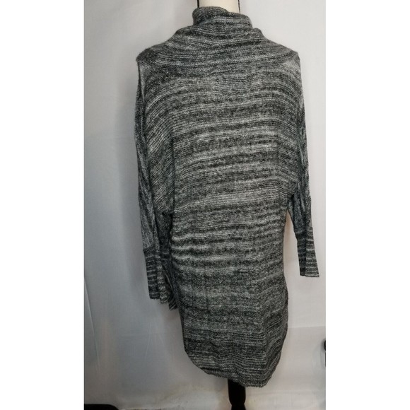 Thistle & Lavender Women's Black Space Dye Gray Cowl Neck Tunic Sweater Sz M - Picture 9 of 12